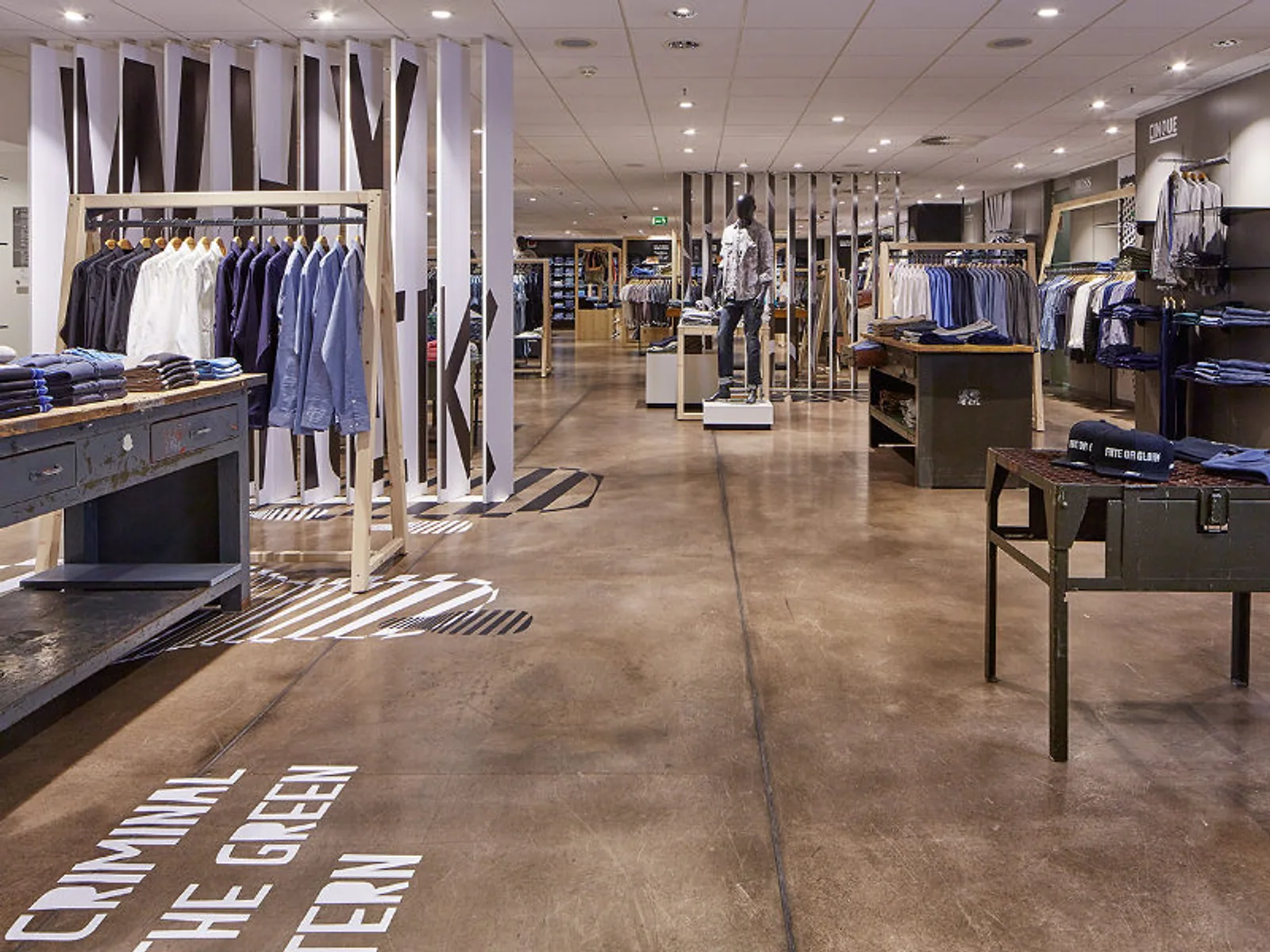 Modehaus Bruns in Oldenburg — von FSL Ladenbau realisiert