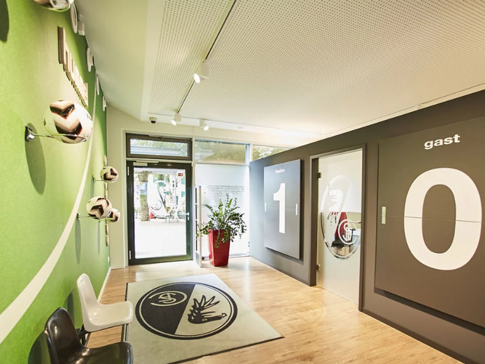SC Freiburg in Freiburg — von FSL Ladenbau realisiert